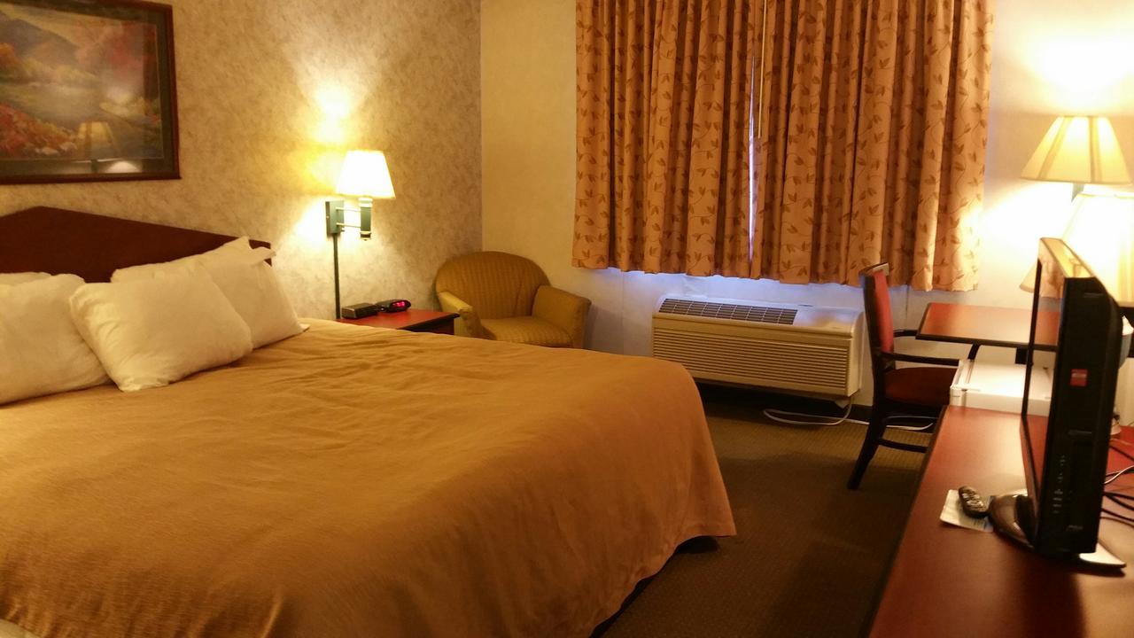 Quality Inn Dodge City Exterior foto
