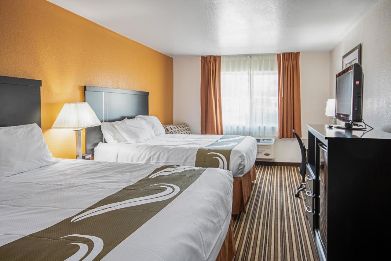 Quality Inn Dodge City Exterior foto
